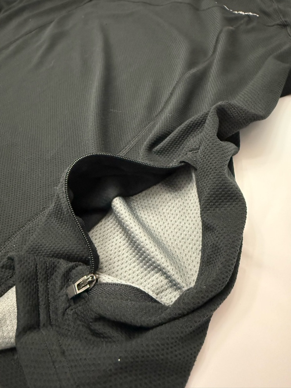 Under Armour 1/4 Zip Pullover Black All Season Gear Men’s Large - Picture 9 of 9